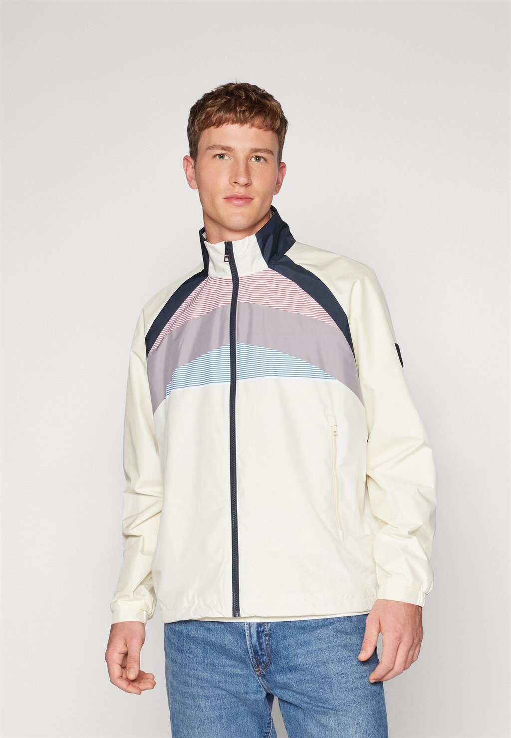 

Весенняя куртка Tommy Hilfiger, белый