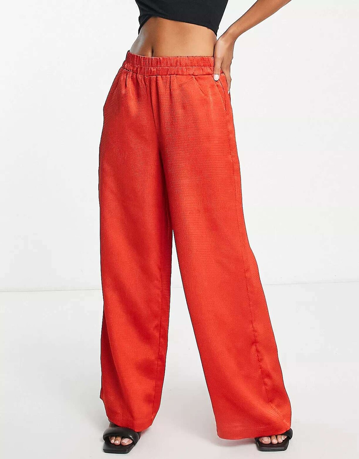 

Красные атласные широкие брюки Vero Moda, Красный