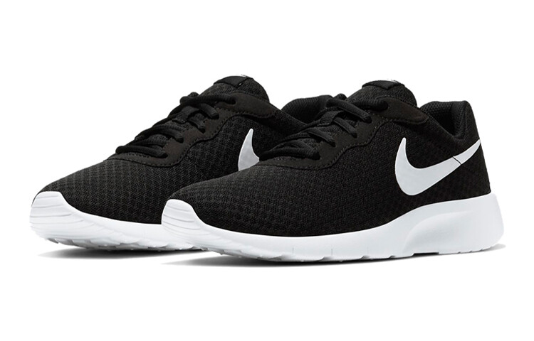 

Кроссовки Nike, черный