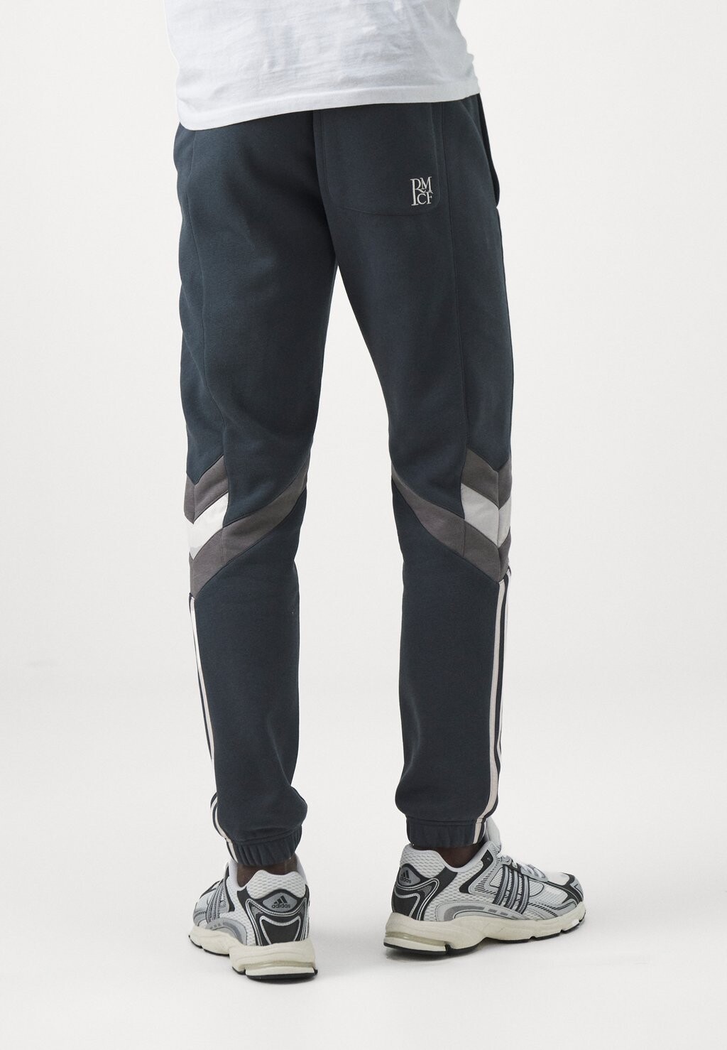 

Спортивные брюки REAL MADRID PANT adidas Originals, темно-серый