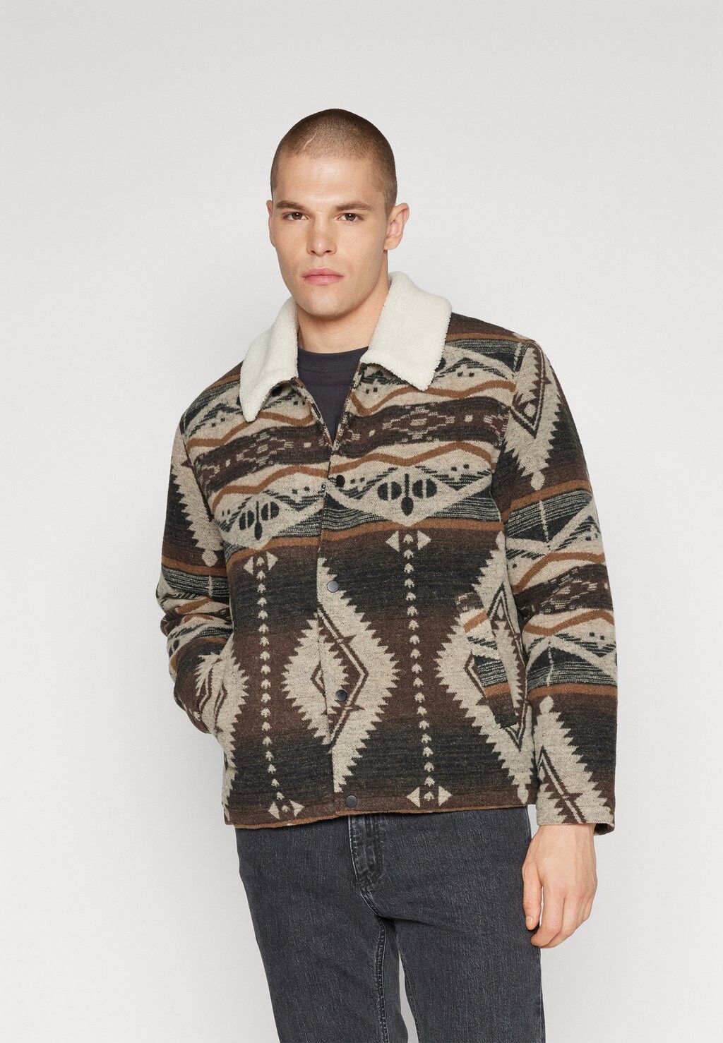 

Куртка межсезонная LEANDRO JACKET UNISEX Redefined Rebel, коричневый