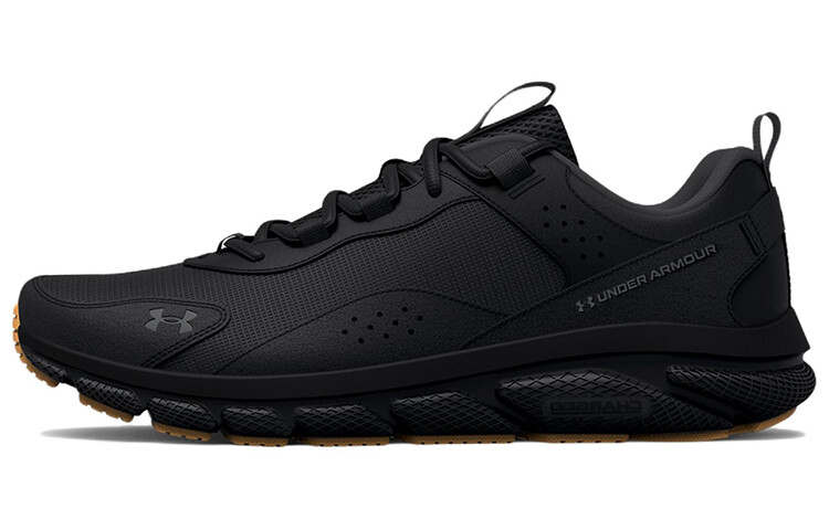 

Кроссовки мужские Charged Verssert Low-top, черные Under Armour