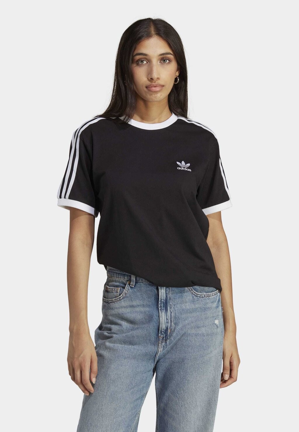 

Футболка с принтом adidas Originals, черный