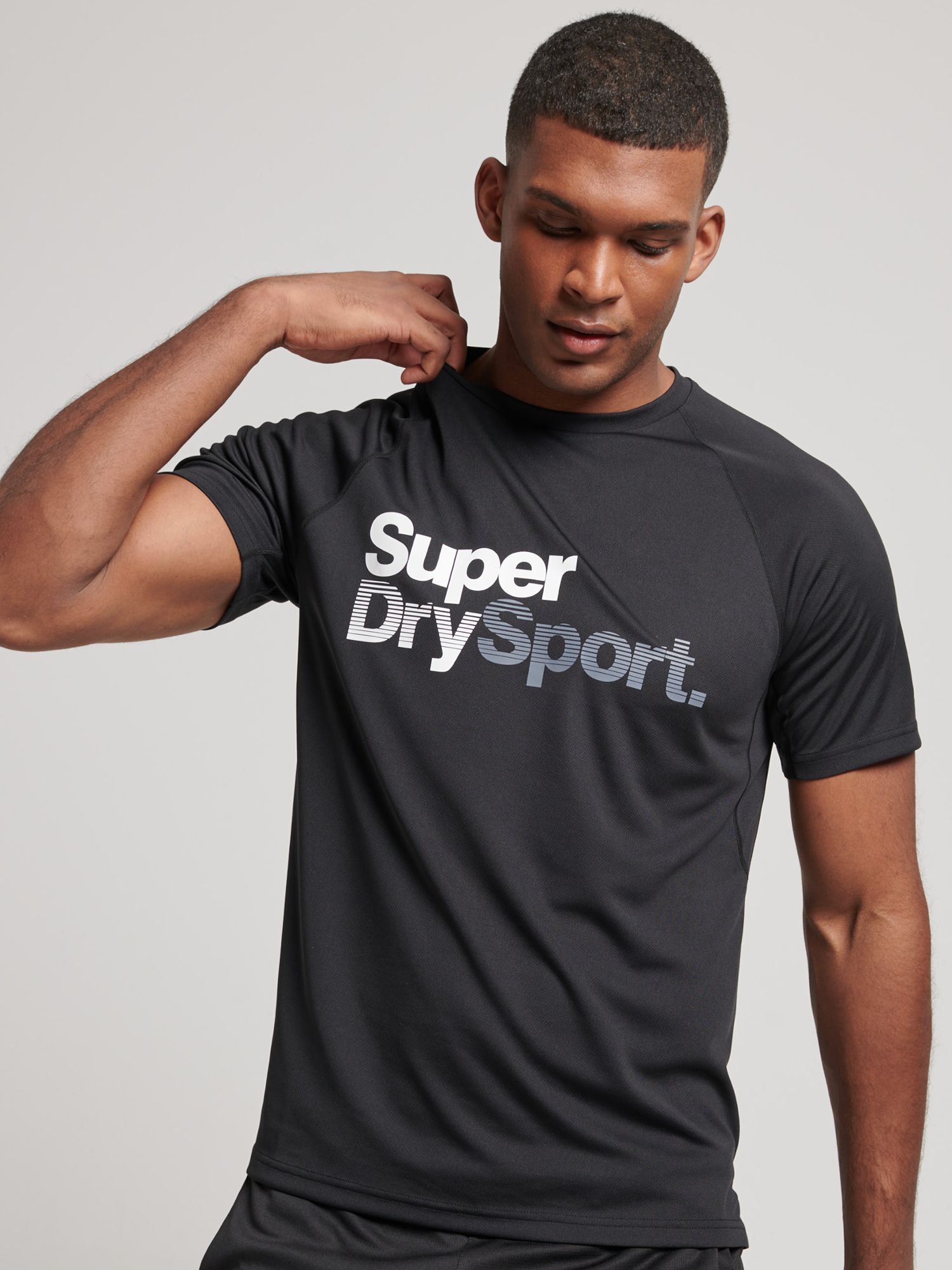 

Топ с короткими рукавами и логотипом Superdry Train Active, черный