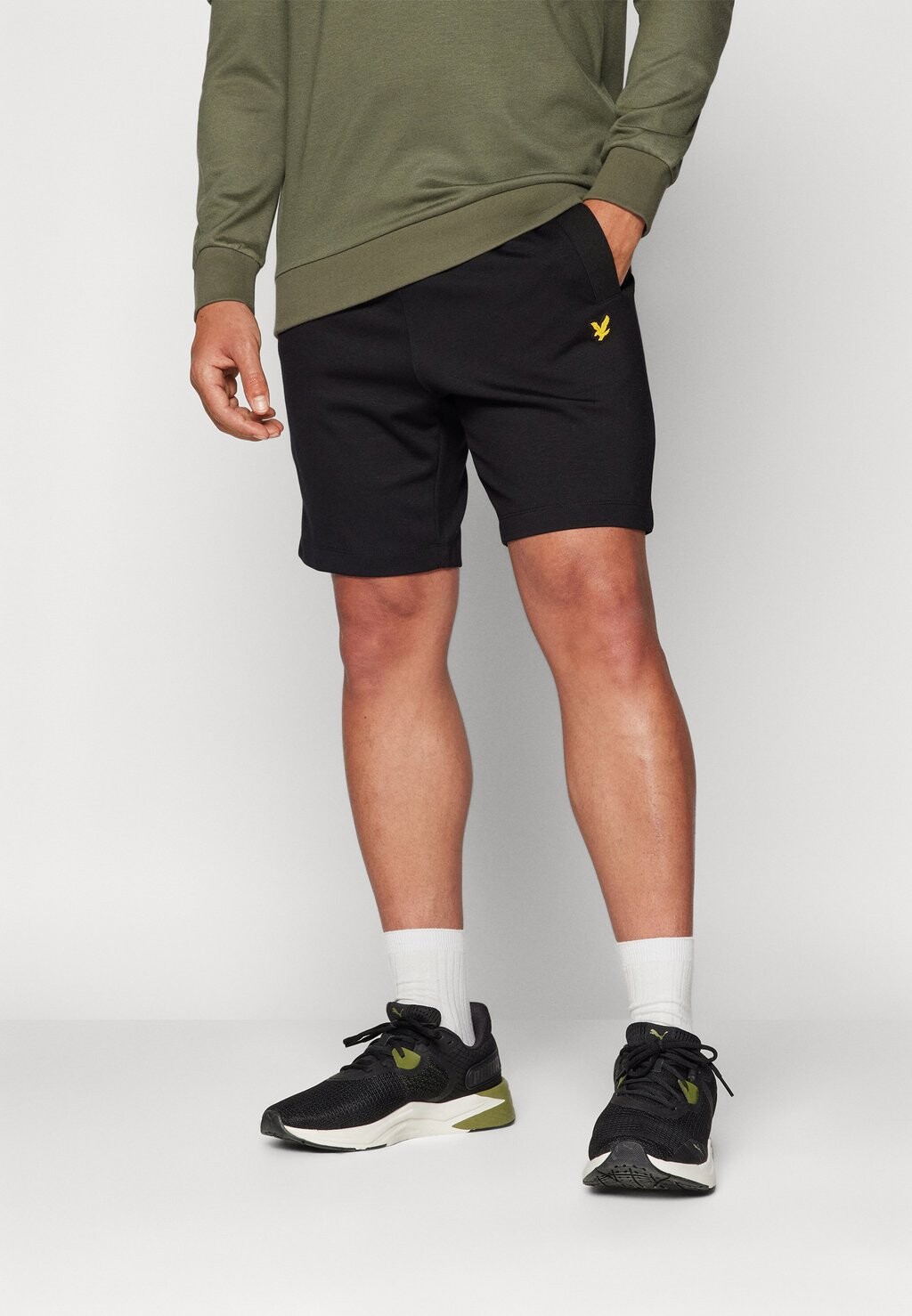 

Спортивные шорты POCKET BRANDED SHORTS Lyle & Scott, цвет jet black