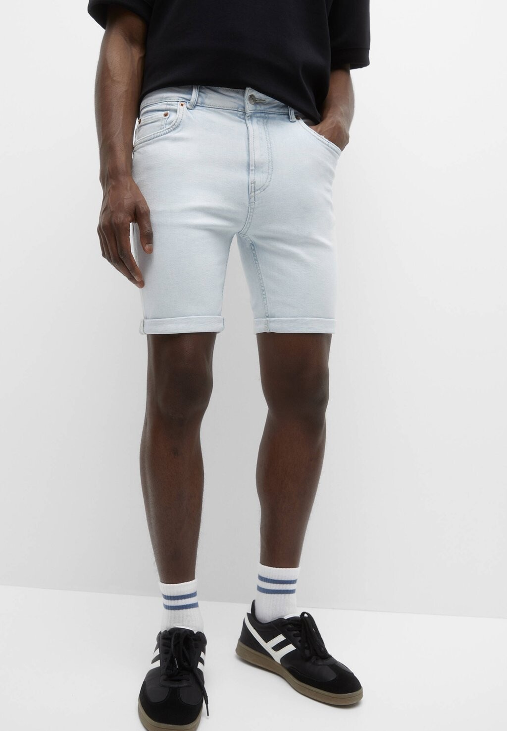 

Джинсовые шорты PULL&BEAR