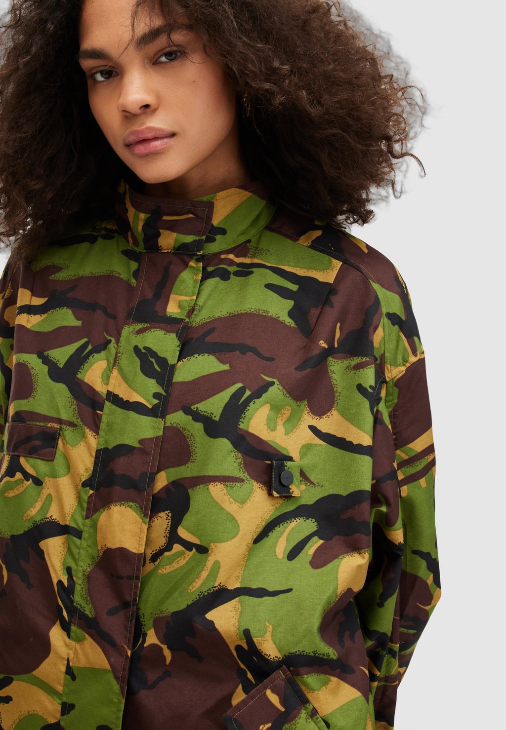 

Парка DANEYA CAMO AllSaints, зеленый