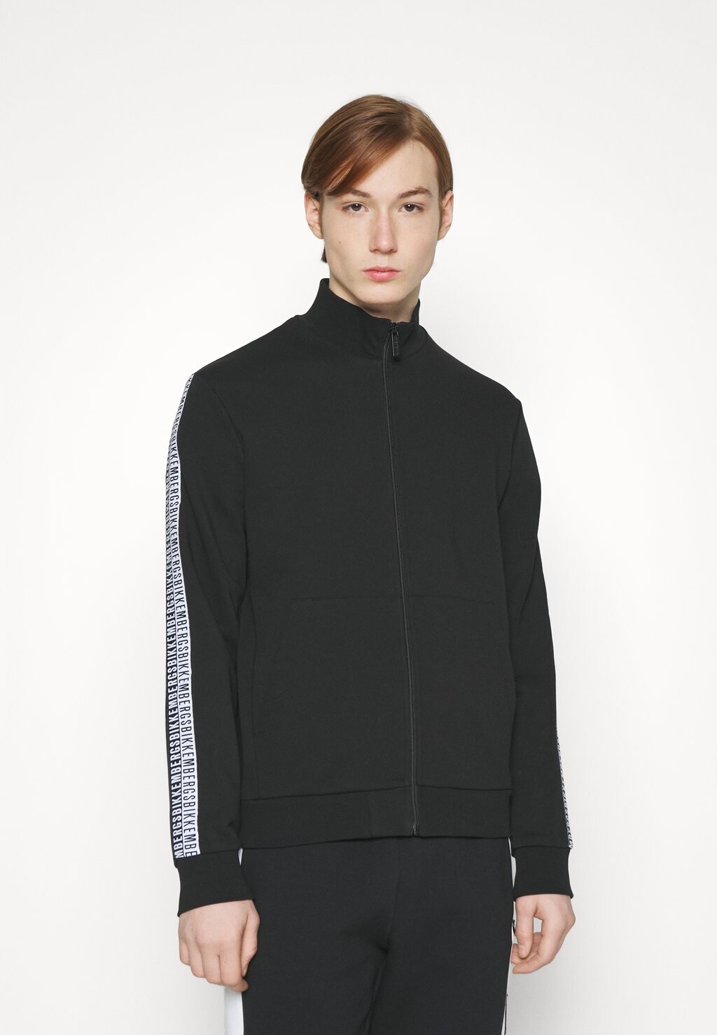 

Легкая куртка Bikkembergs