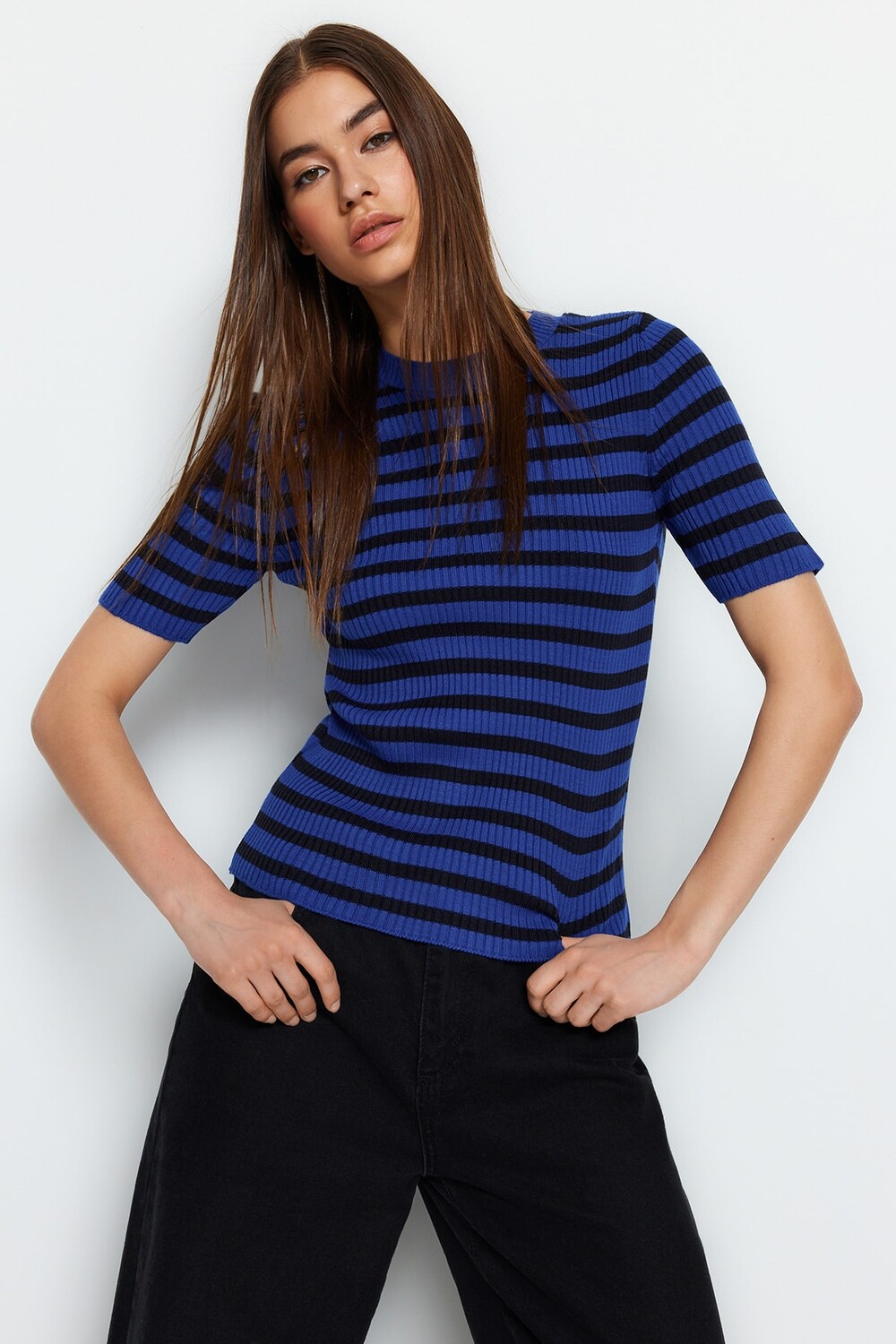 

Свитер Trendyol Saks Basic в полоску, черный/синий