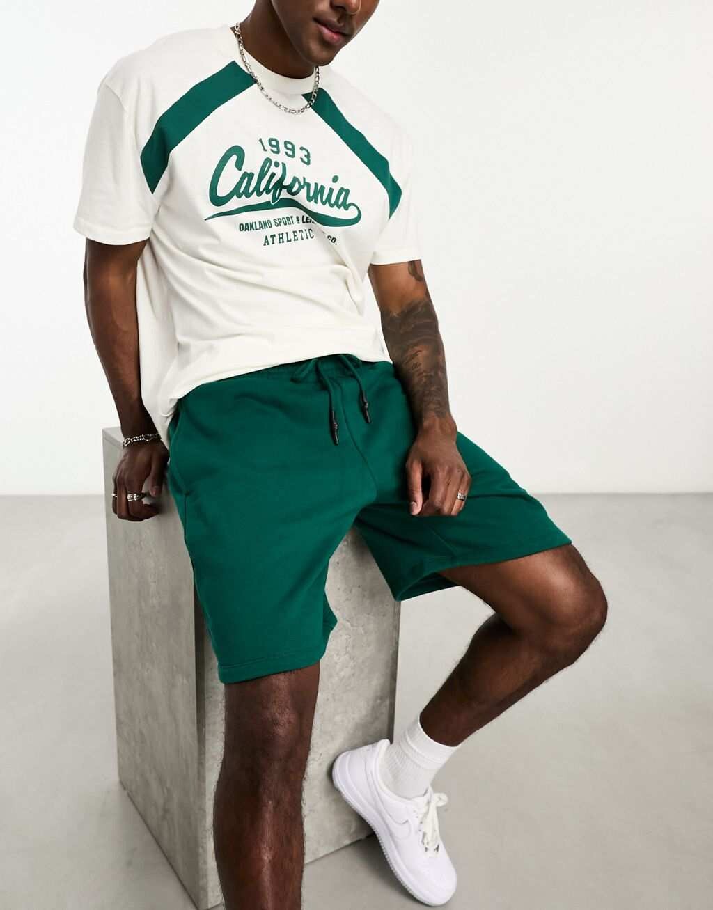 

Зеленые шорты из тяжелого джерси оверсайз ASOS DESIGN