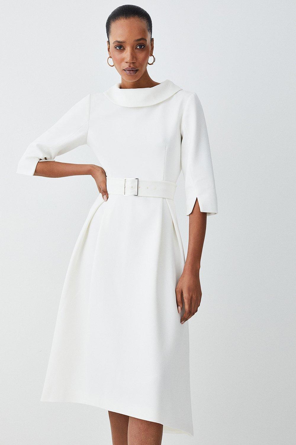 Платье миди из структурированного крепа с высоким воротником и глубоким подолом Karen Millen, белый платье карандаш из структурированного крепа с высоким воротником и поясом karen millen белый