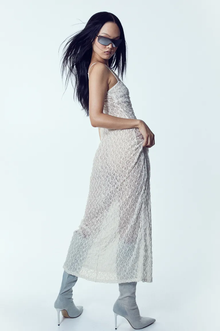 Кружевное платье H&M, бежевый женское платье длиной ниже колена короткое темно синее кружевное платье с глубоким круглым вырезом и подкладкой цвета шампанского для тор