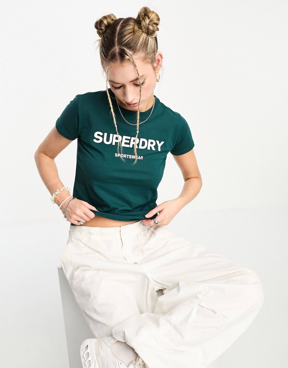 

Темно-зеленая футболка в стиле 90-х Superdry с кодовым принтом, Зеленый