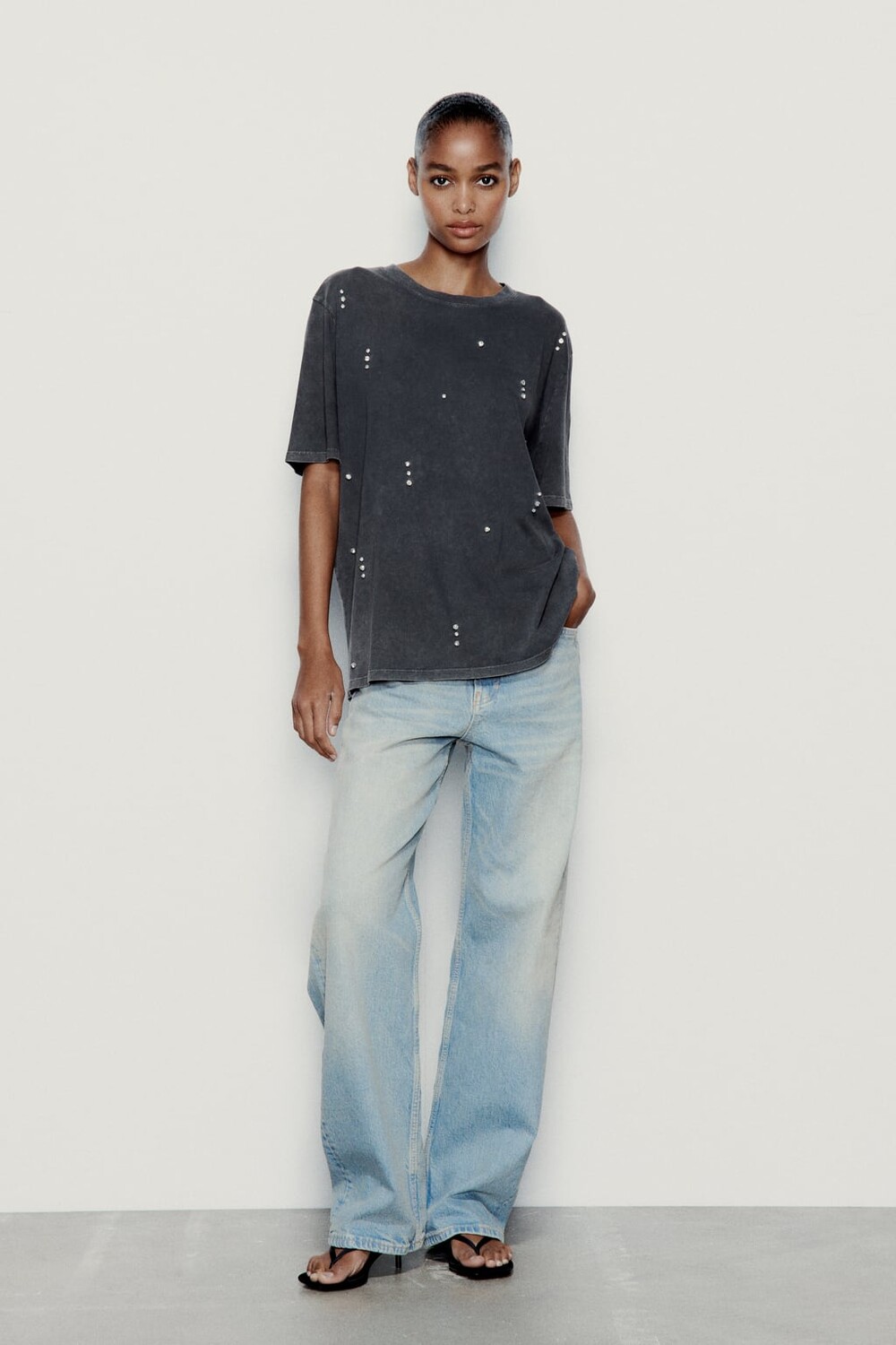 

Украшенная футболка ZARA, серый