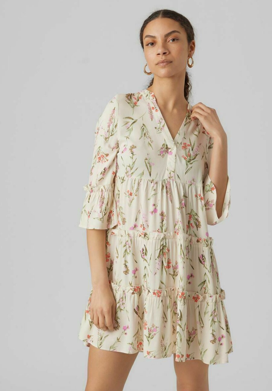 

Летнее платье Vero Moda