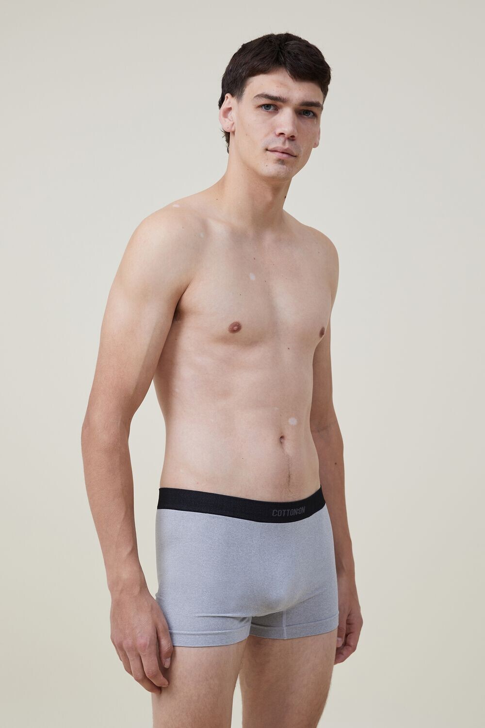 

Мужские бесшовные плавки Cotton On