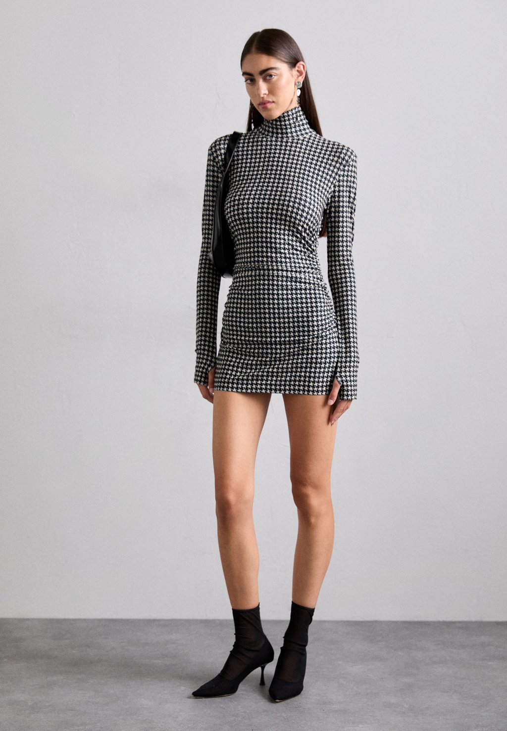 

Платье из джерси LONG SLEEVE TURTLENECK PICKLEBALL DRESS Norma Kamali, черный