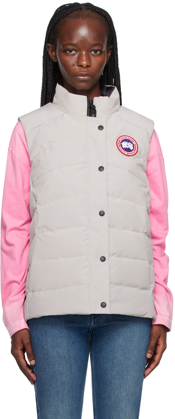 

Бежевый пуховик вольным стилем Limestone Canada Goose