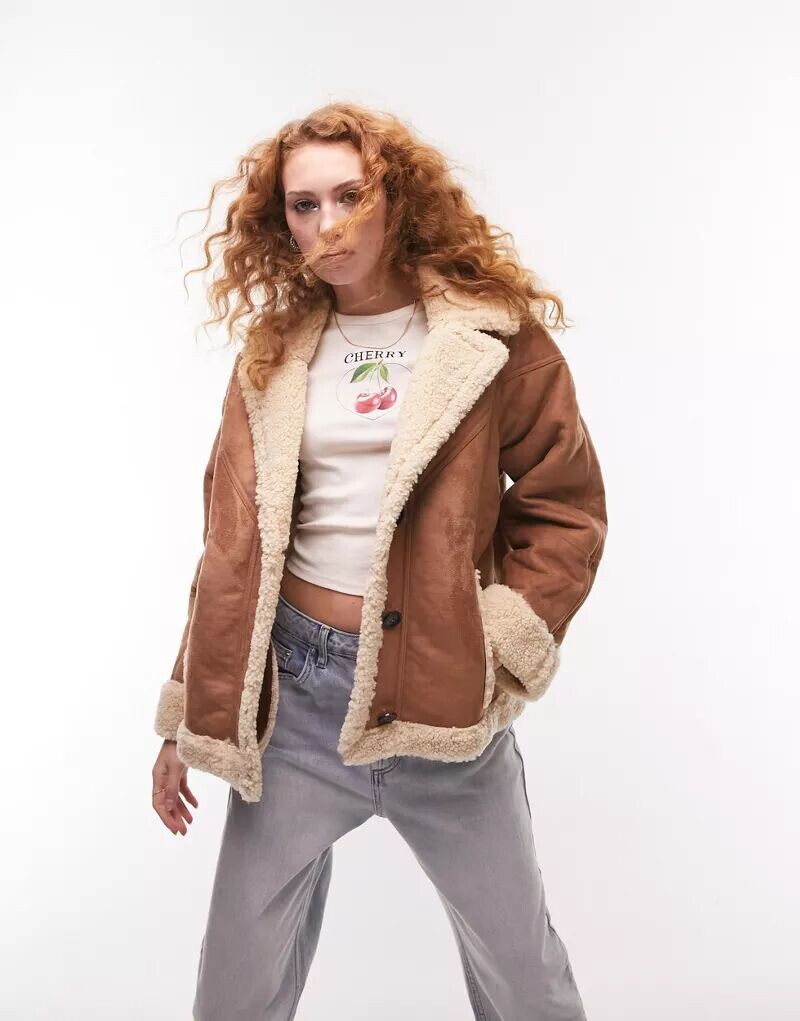 

Коричневое пальто Topshop под кожу ягненка