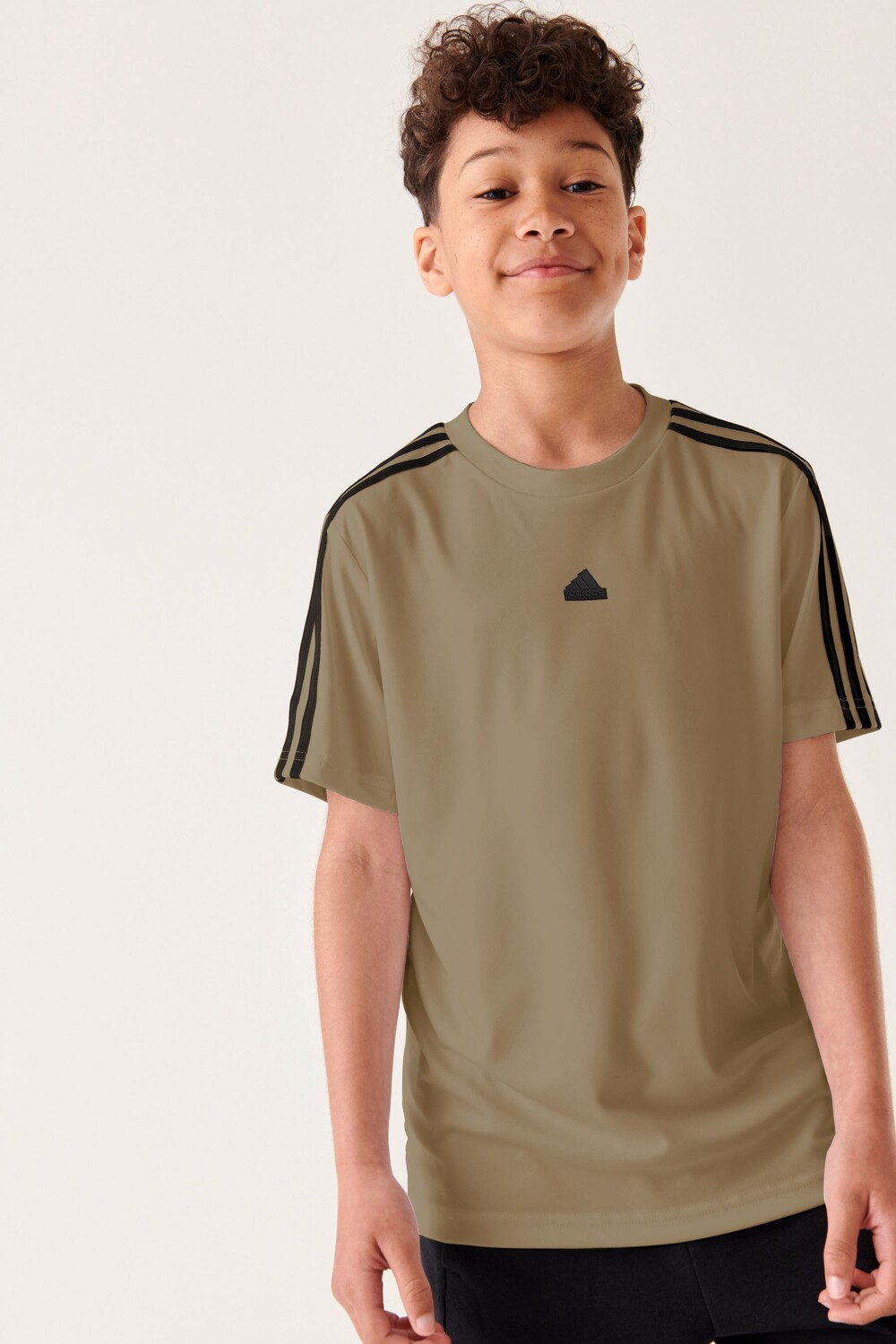 

Футболка adidas, зеленый