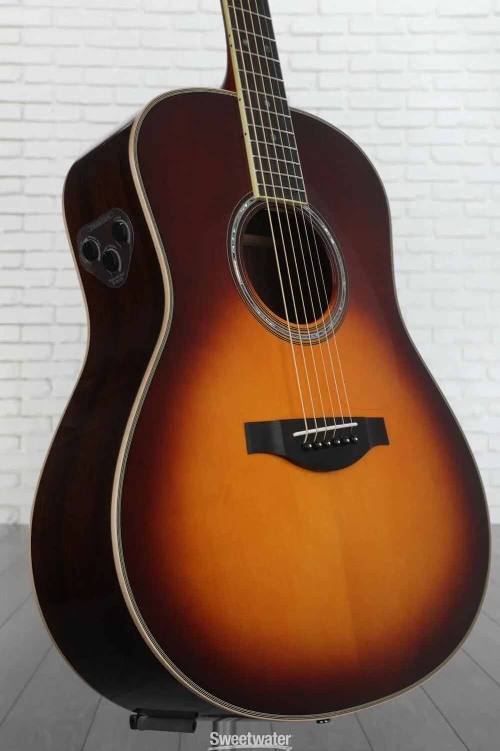 

Yamaha LL-TA TransAcoustic Dreadnought — коричневый санберст