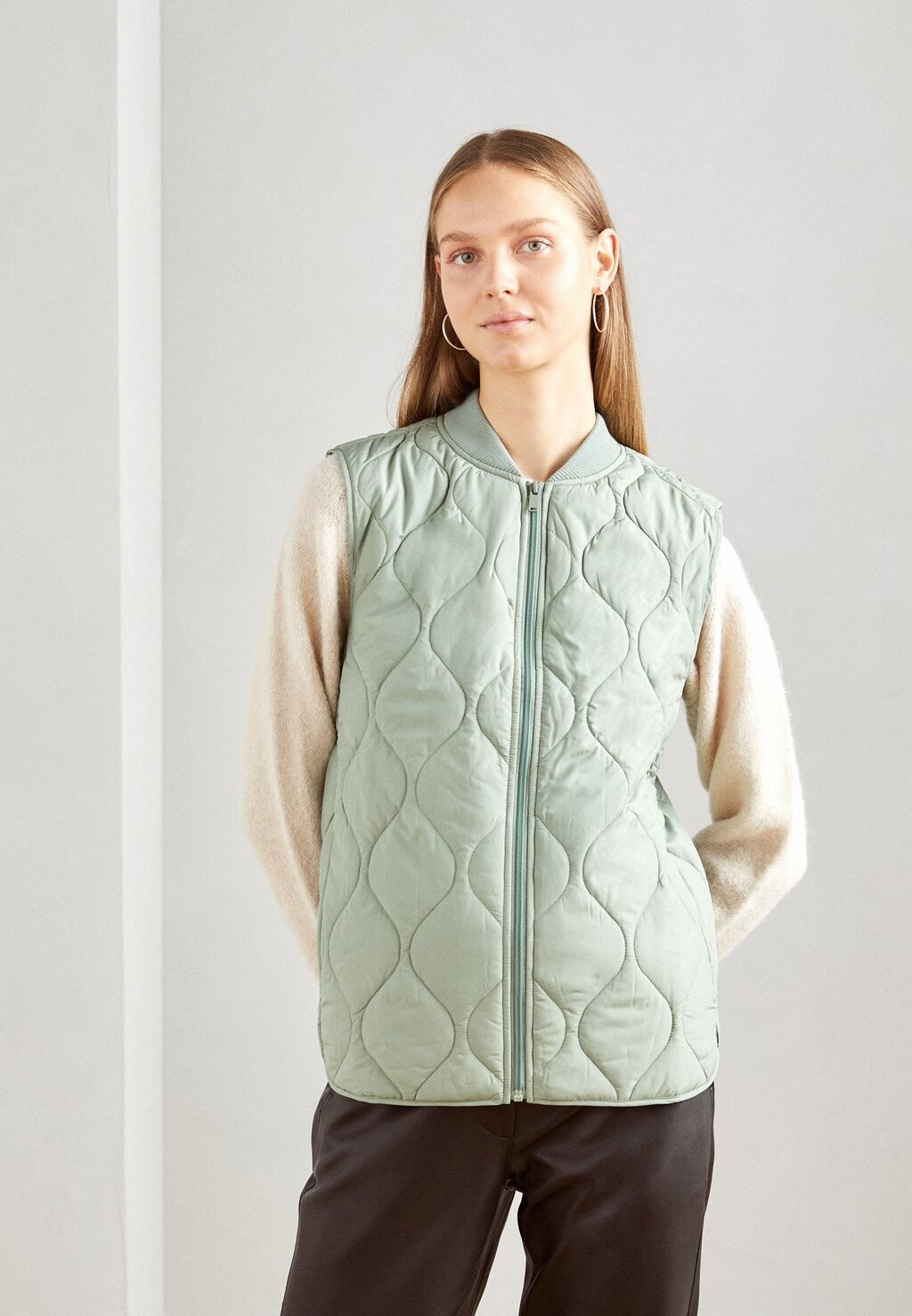 

Жилет GILET Marks & Spencer, цвет green