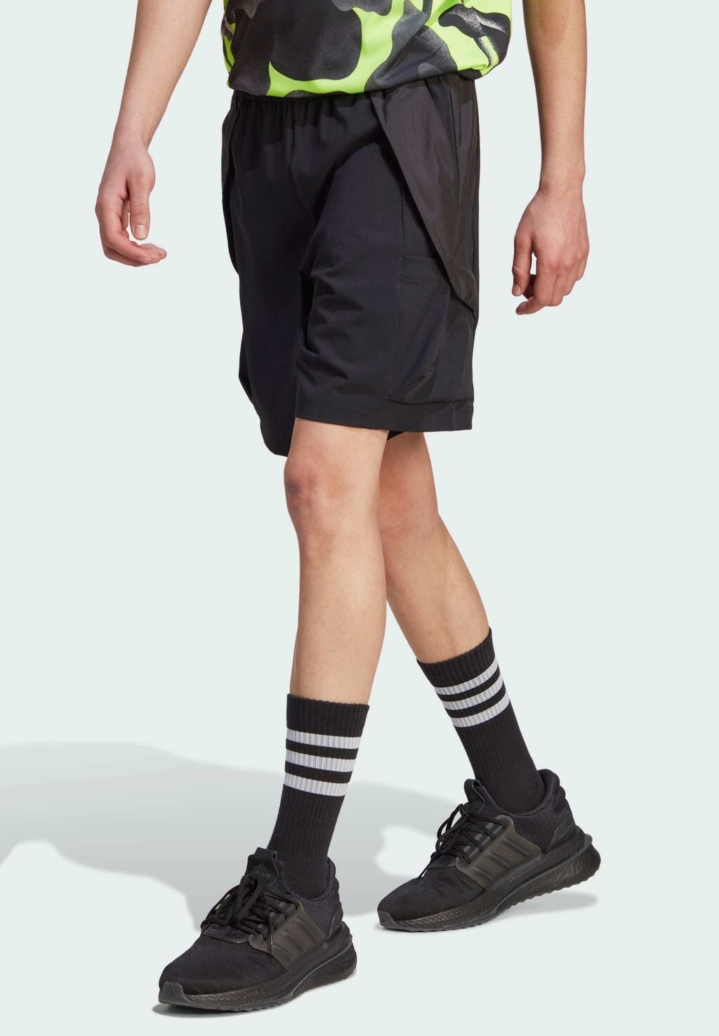 

Шорты Adidas