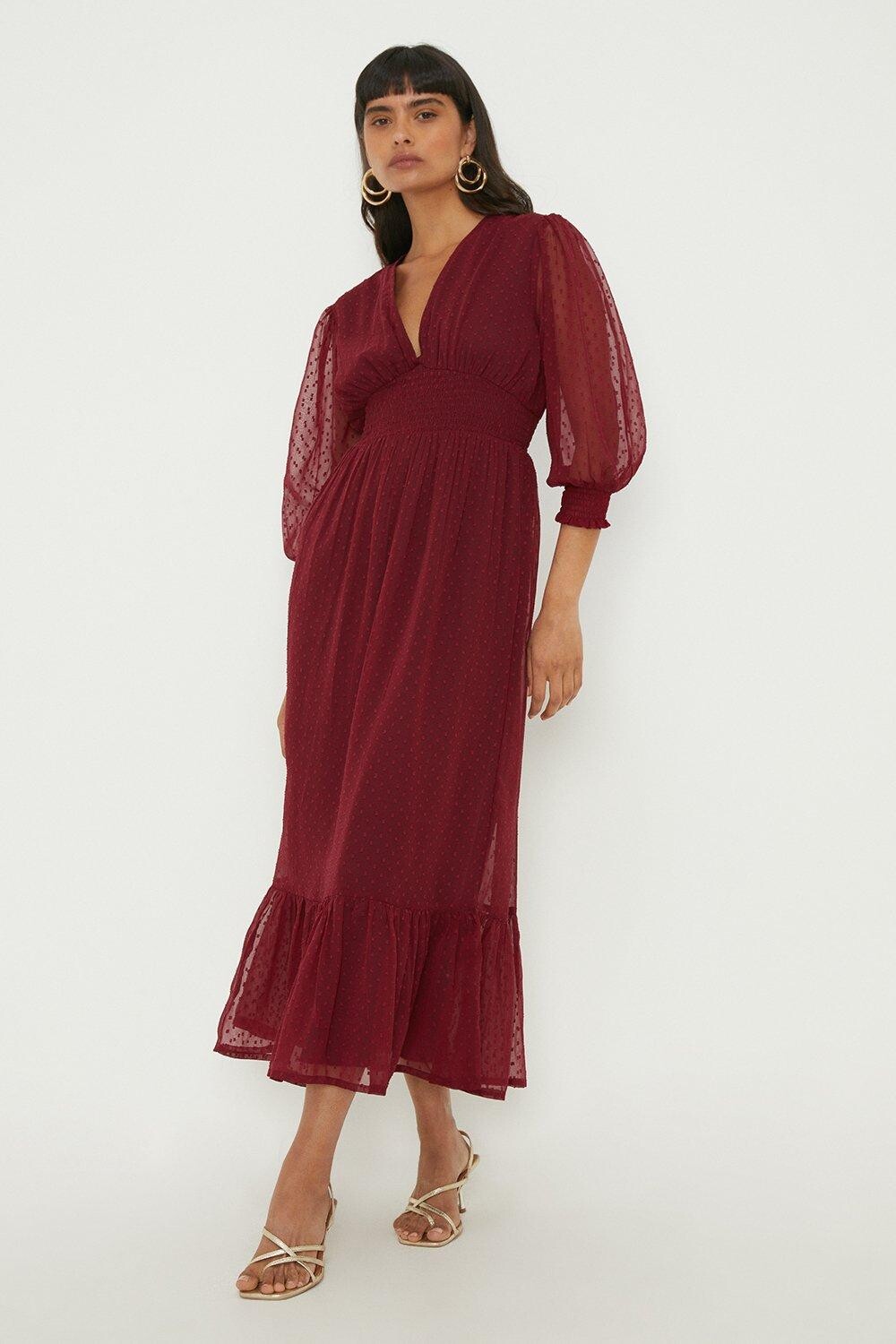 

Шифоновое платье миди с присборенной талией Berry Dobby Dorothy Perkins, красный