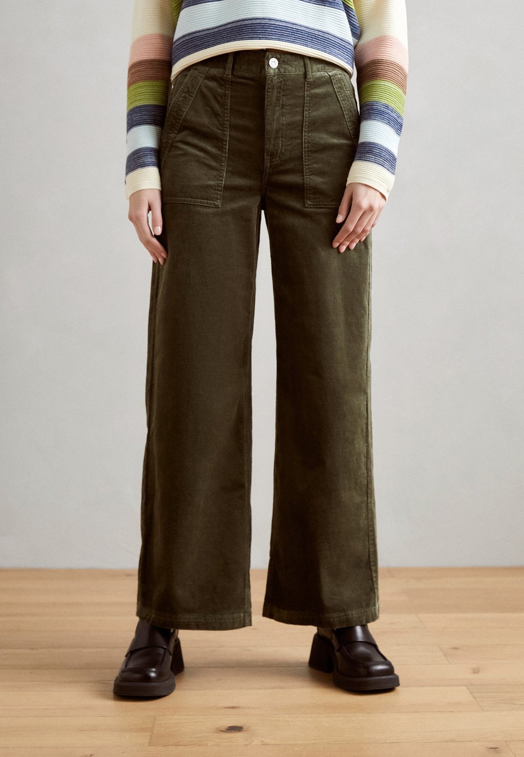 

Брюки Wide Leg Marks & Spencer, цвет hunter green