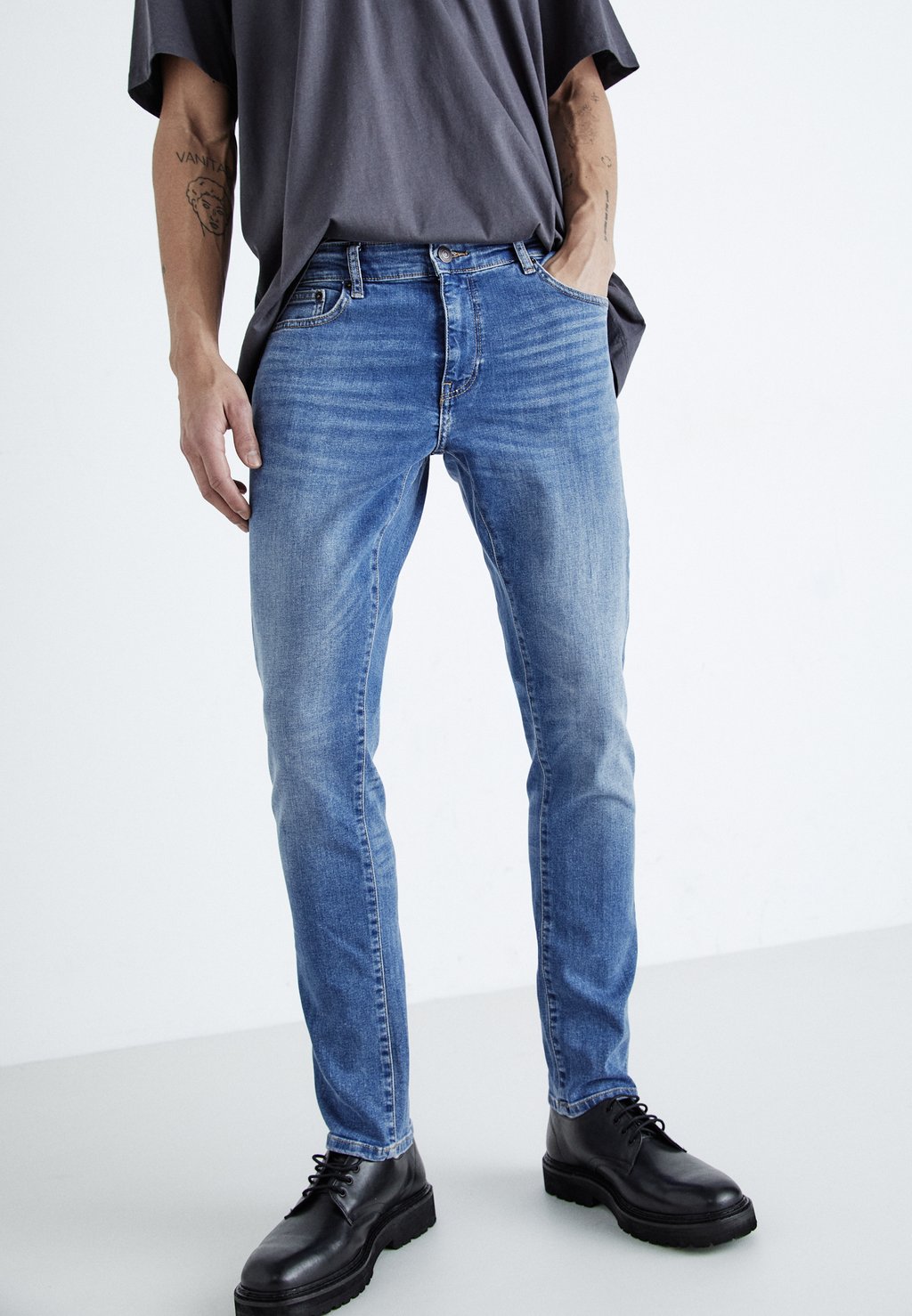 

Джинсы узкого кроя ONSLOOM SLIM ONE Only & Sons, цвет medium blue denim