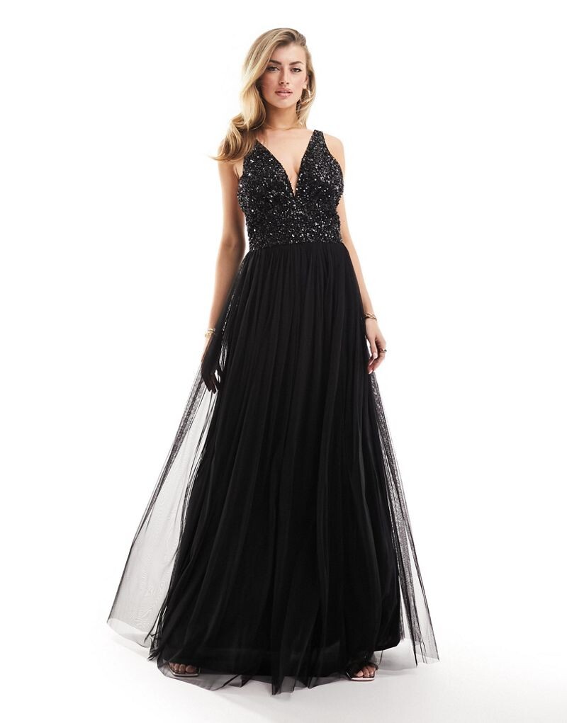 

Черное платье макси с v-образным вырезом и декором Beauut Bridesmaid