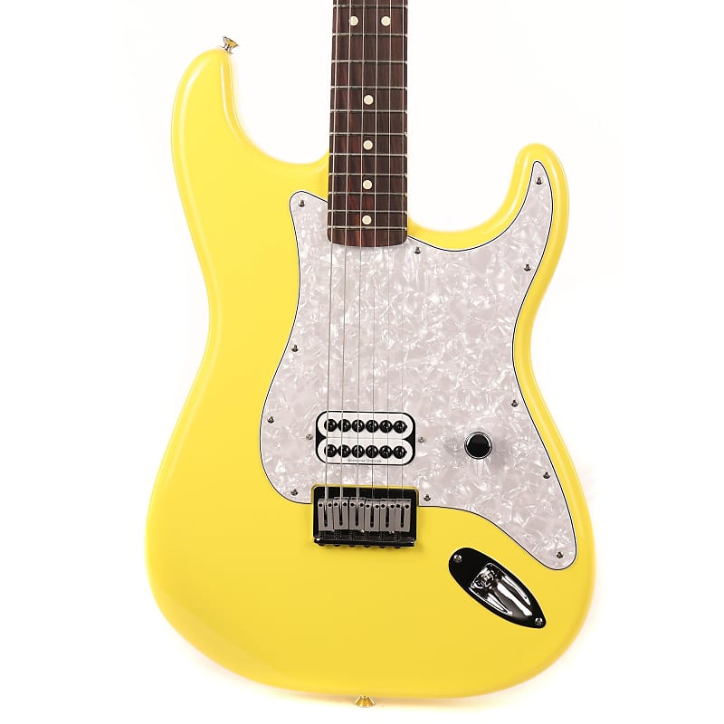 Электрогитара Fender Limited Edition Tom DeLonge Stratocaster Graffiti Yellow