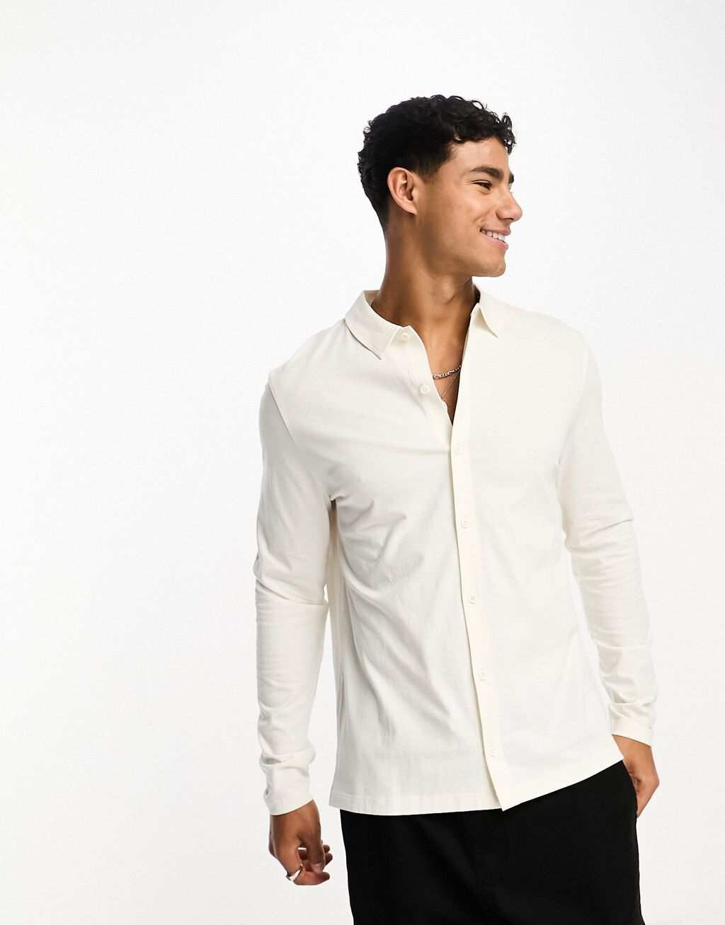 

Бежевая трикотажная рубашка с длинными рукавами ASOS DESIGN