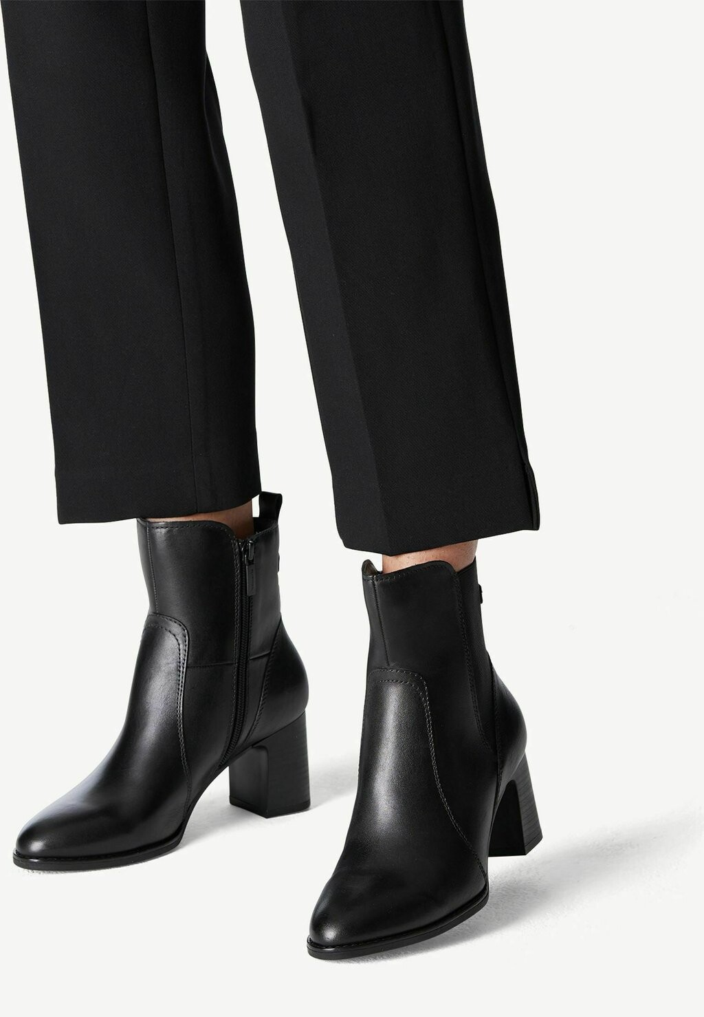 

Ботинки Tamaris COMFORT CHELSEA, черный