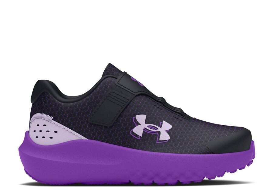 

Кроссовки Under Armour Surge 4 AC TD, цвет Black Lavish