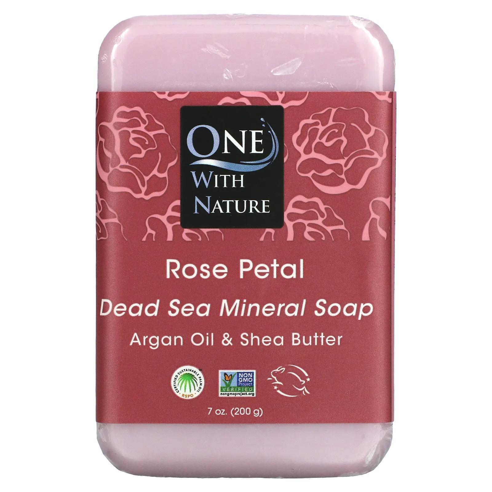 One with Nature Кусковое мыло с трижды перемолотыми минералами с запахом лепестков розы 200 г