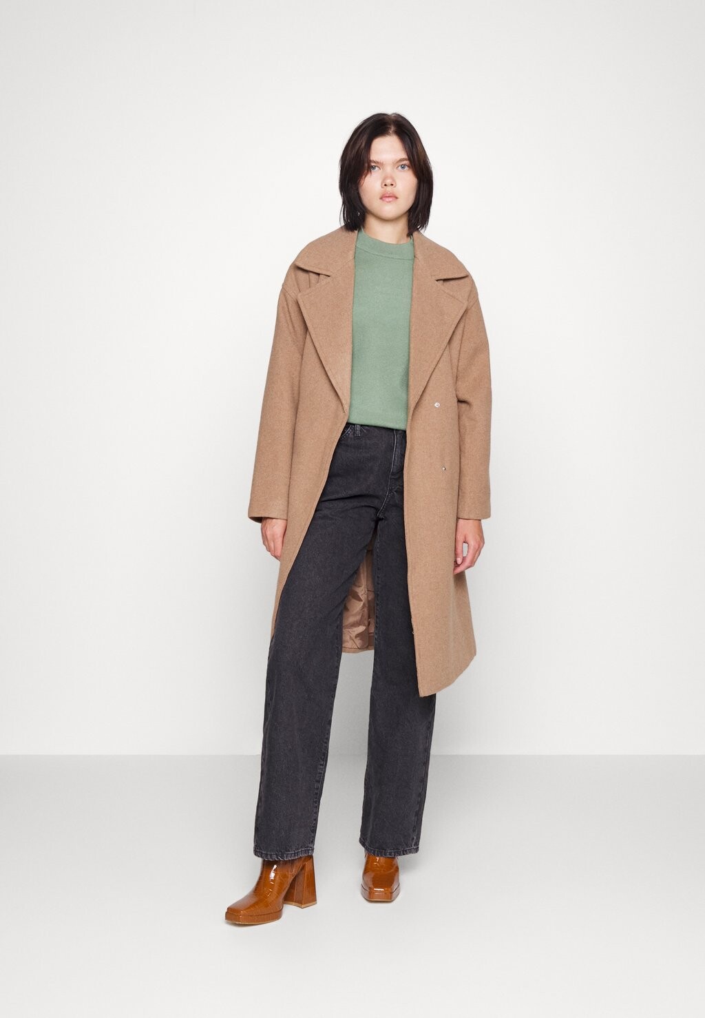 

Классическое пальто Vero Moda, бежевый