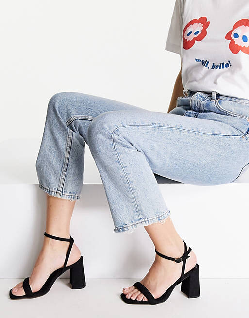 

Черные босоножки на блочном каблуке ASOS DESIGN Wide Fit Hilton