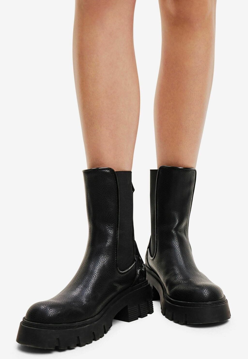 

Ботинки с платформой Desigual ELASTICATED TRUCK CHELSEA, черный