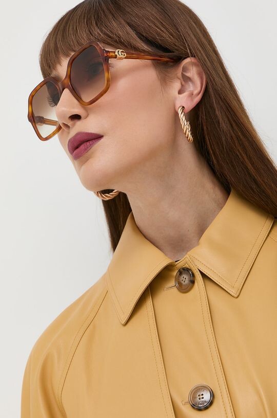 

Солнцезащитные очки Gucci, коричневый