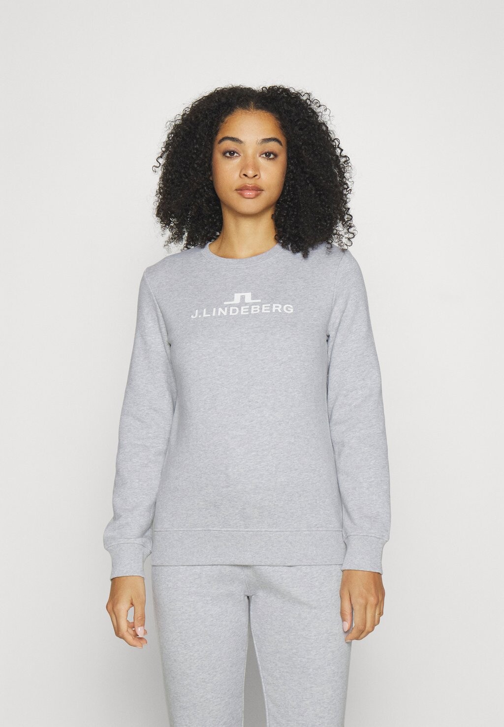 

Толстовка J.LINDEBERG Sports ALPHA CREW NECK, цвет light grey