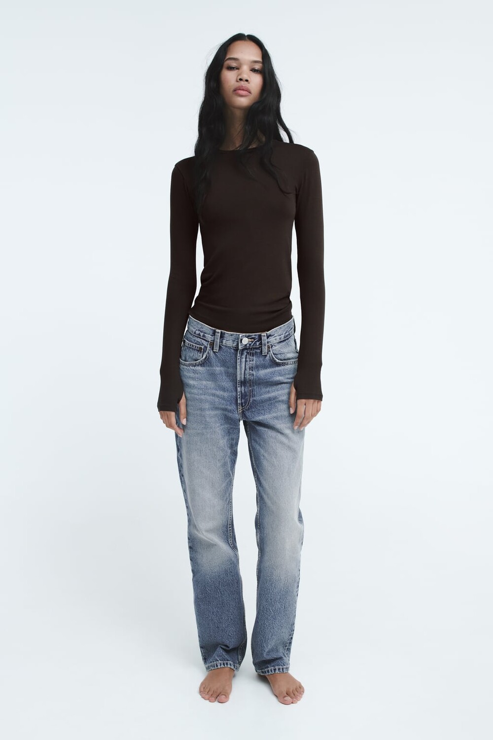 

Футболка с длинным рукавом ZARA, шоколад