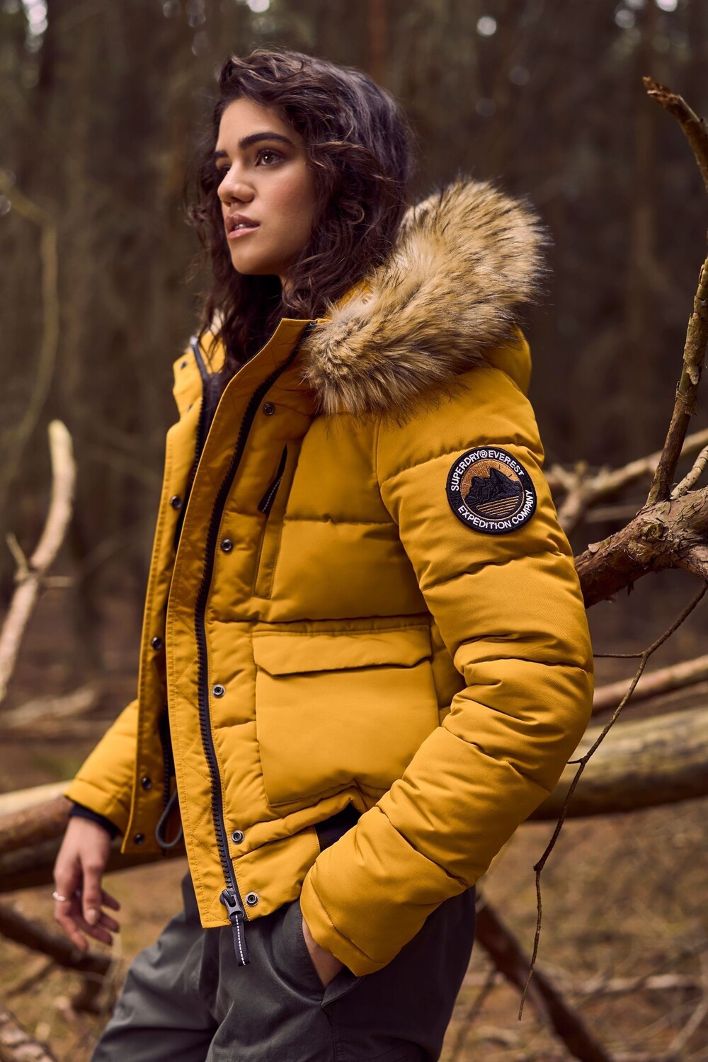 

Бомбер Everest Superdry, желтый