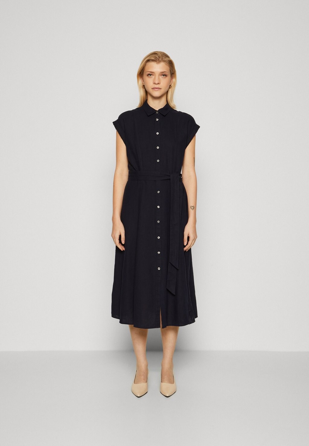 

Платье-рубашка MIDI SHIRTDRESS с завязками на талии GAP, цвет navy uniform