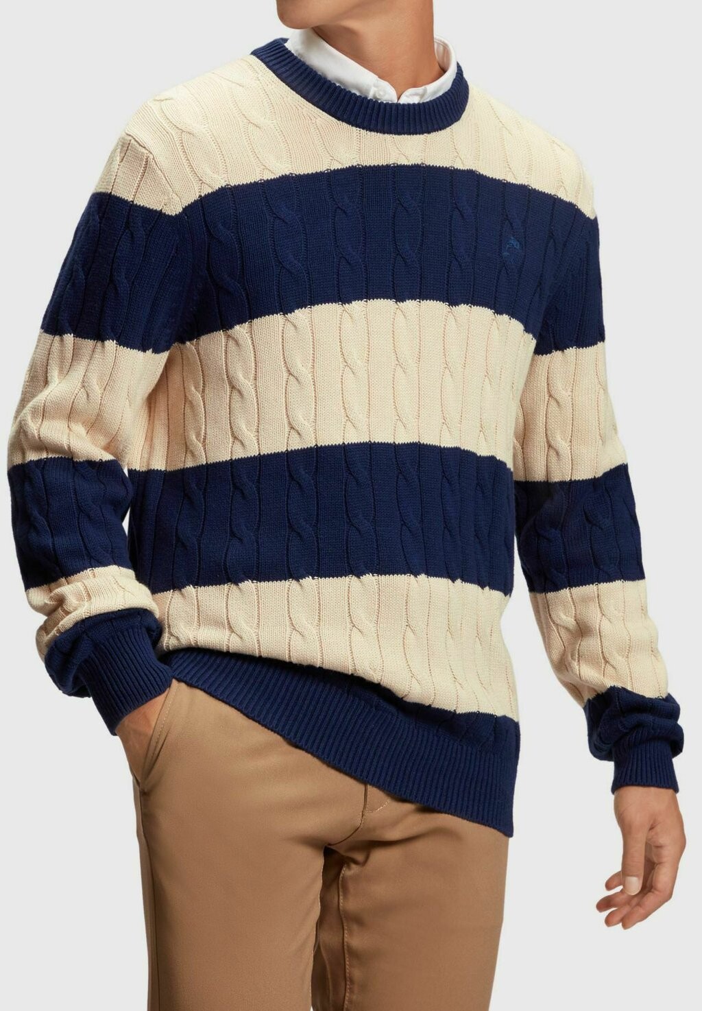 

Свитер Esprit