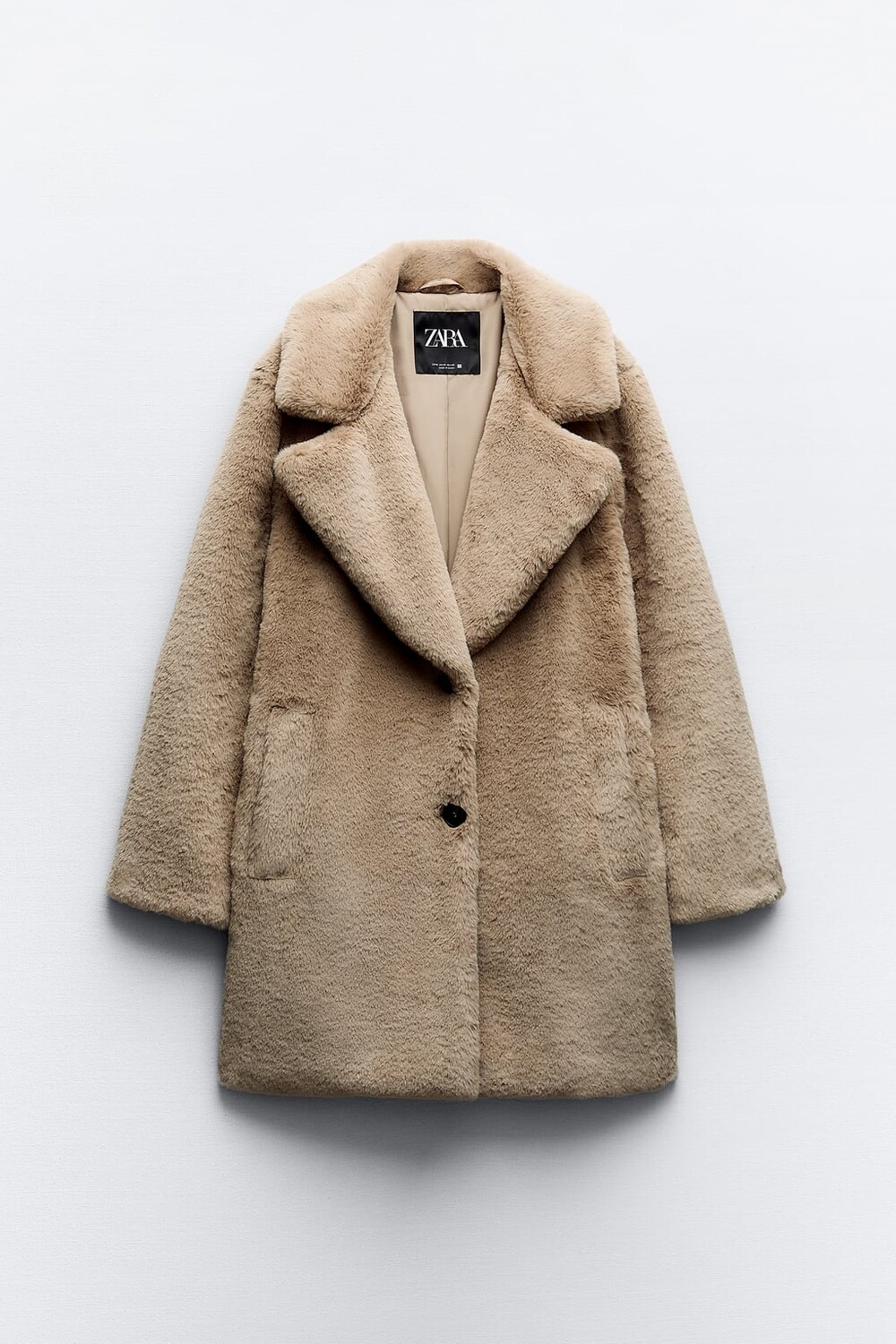 

Пальто из искусственного меха ZARA, карамельный