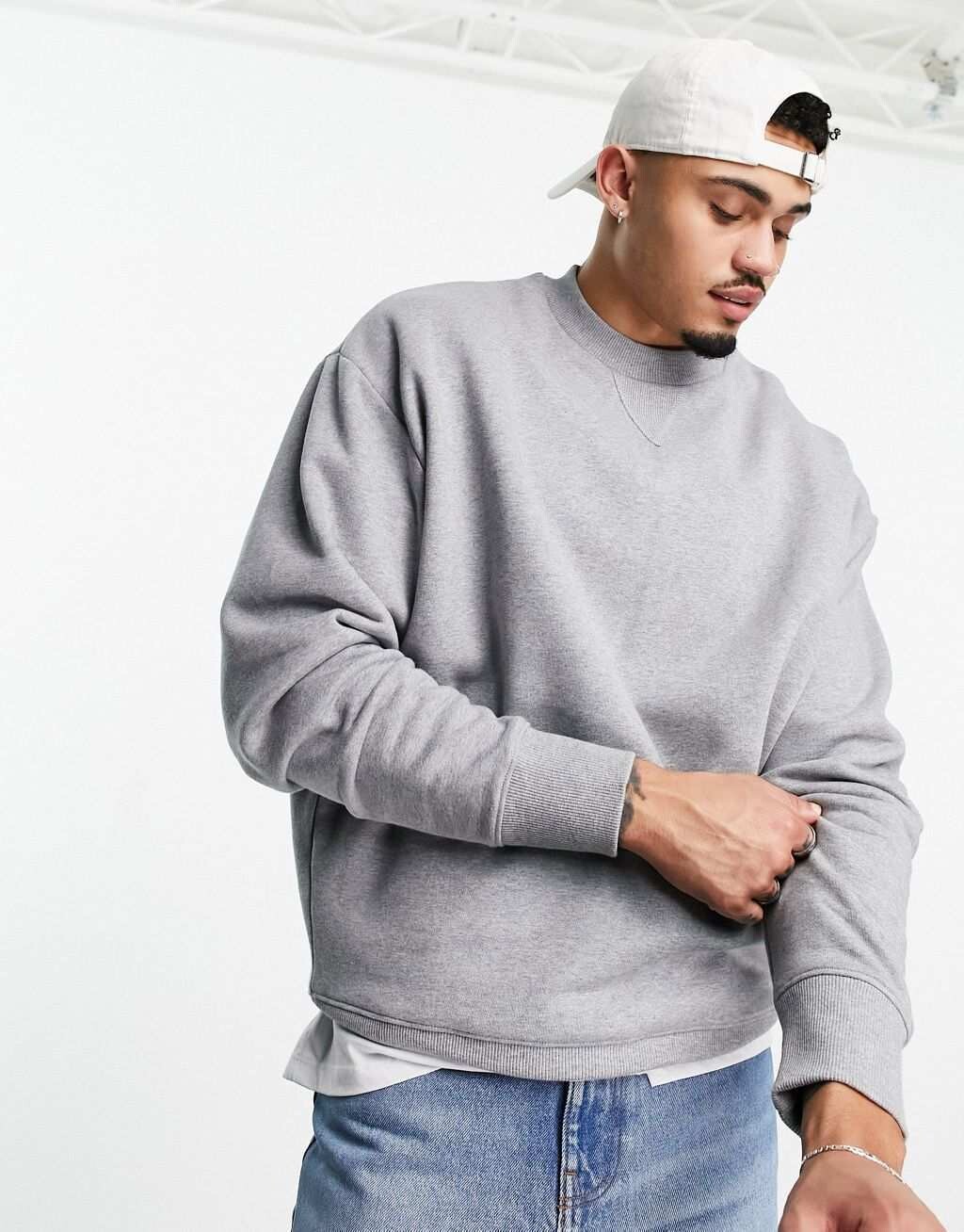 

Серый меланжевый тяжелый свитшот оверсайз ASOS DESIGN
