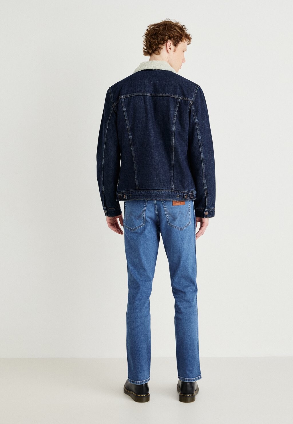 

Джинсовая куртка JACKET Wrangler, темно-синий деним