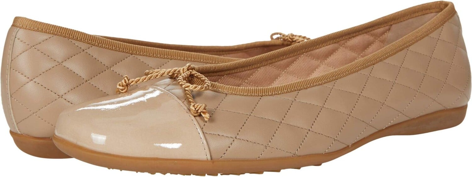

Туфли на плоской подошве French Sole PassportR Flat, цвет Latte Patent Leather
