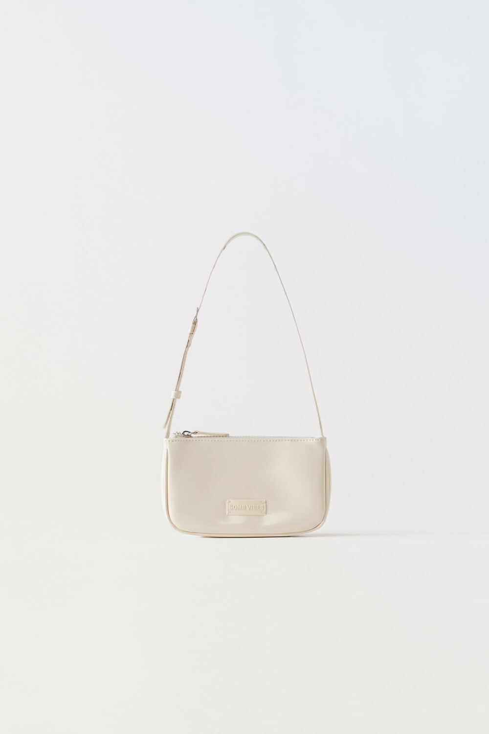 

Глянцевая сумка Zara, экрю белый
